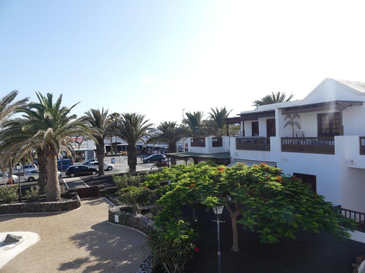 Beachside Jablillo Y Cucharas Costa Teguise Bagian luar foto